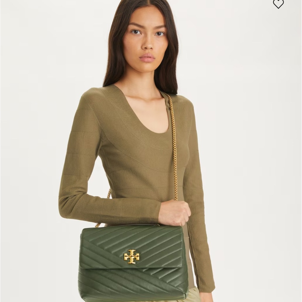 NEW Tory Burch Kira Chevron Shoulder Bag - Picture 2 of 7